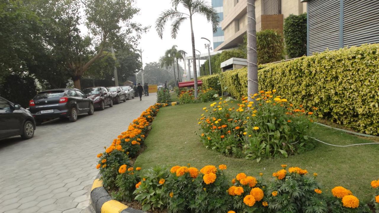 Ramada Gurgaon Central Ngoại thất bức ảnh